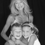 Kristi and children by photographer Tracy Cianflone